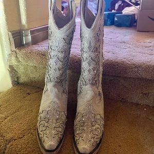Corral boots